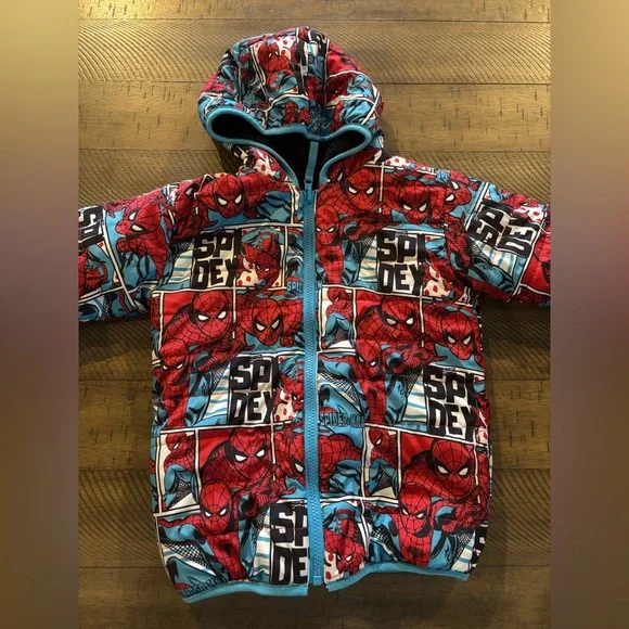 Boys Spider-Man puffer jacket! - Picture 5 of 7